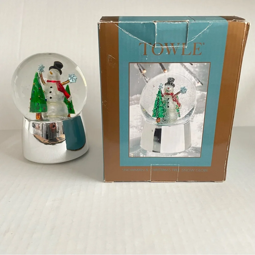 TOWLE SILVERSMITHS Snowman Christmas Tree Snow Globe MUSIC BOX Holiday Decor